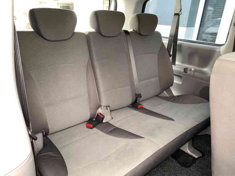 Hyundai H-1 2,5CRDi Travel Comfort Aut. 125kw - foto 8