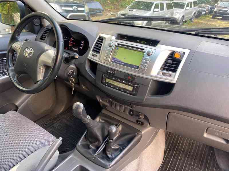 Toyota Hilux 3.0 D4D  4x4 Aut. 126kw - foto 15