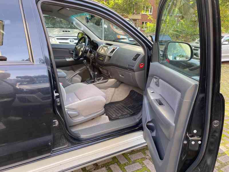 Toyota Hilux 3.0 D4D  4x4 Aut. 126kw - foto 7