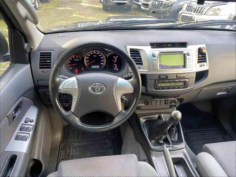 Toyota Hilux 3.0 D4D  4x4 Aut. 126kw - foto 9