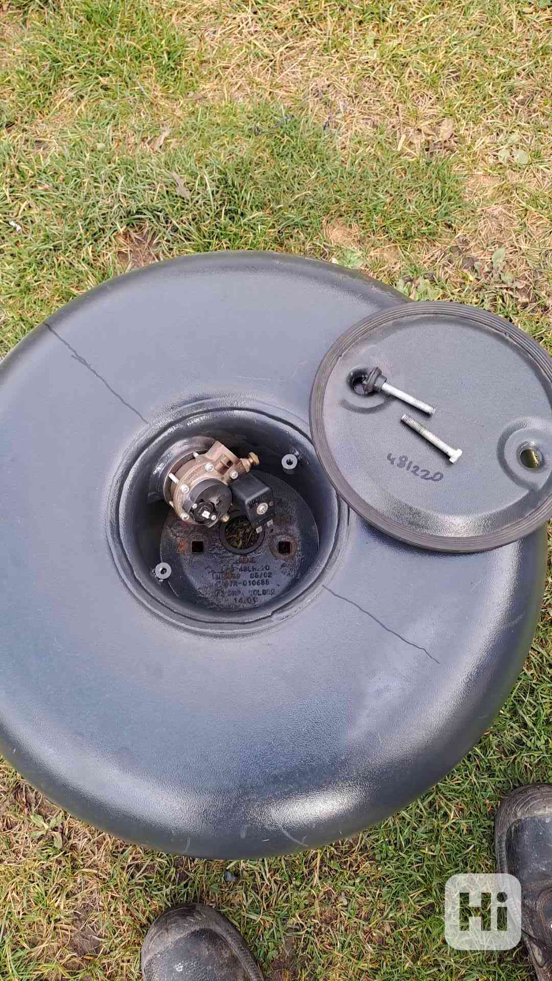 LPG nádrž + multiventil 48l - foto 1