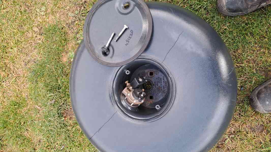 LPG nádrž + multiventil 48l - foto 1