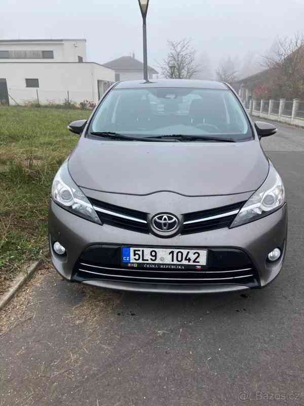 Toyota Verso 1,6 - foto 1