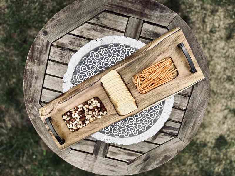 Ručne robený podnos z agátového dreva - foto 2