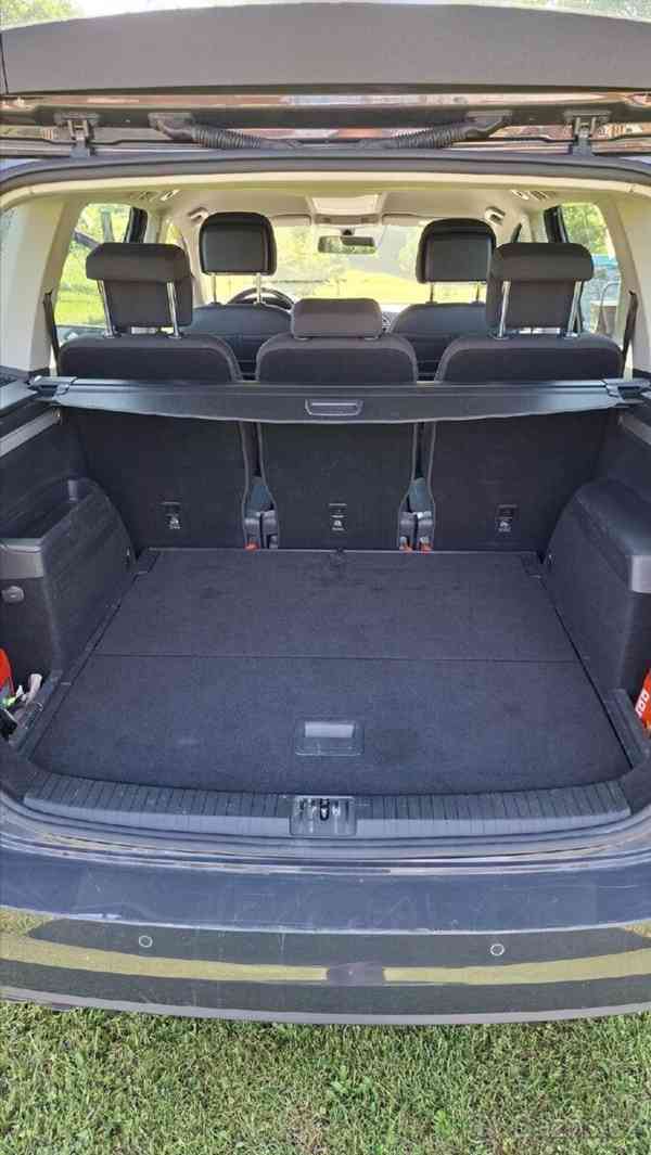 Volkswagen Touran 2,0   TDI,110kw,DSG,Tažné,Servisní K - foto 18