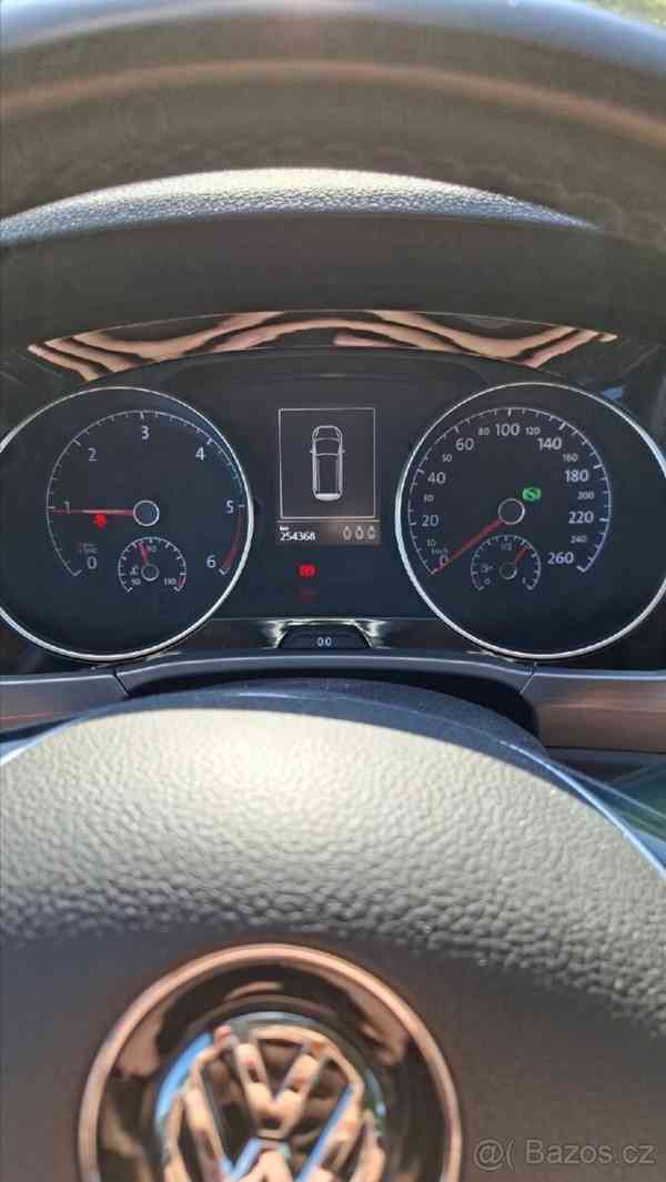 Volkswagen Touran 2,0   TDI,110kw,DSG,Tažné,Servisní K - foto 15