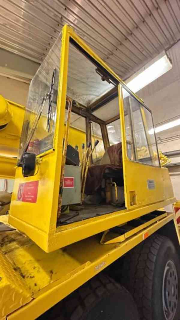 REPAS 6x6 autojeřáb AD28 Tatra 815 - foto 5