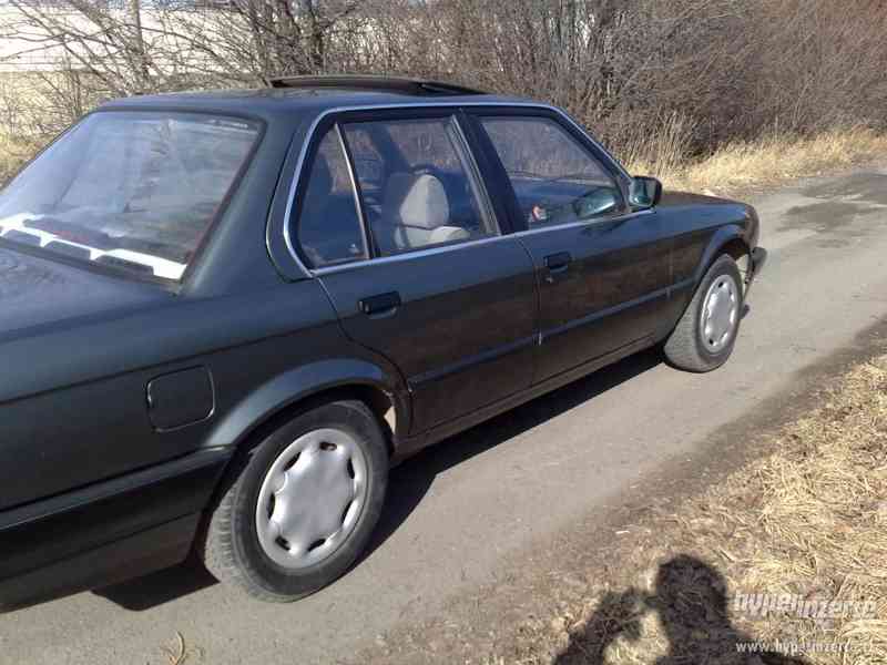 PRODÁM ZACHOVALÉ BMW E30 316i MOTOR M40 PLASŤÁK ,STK 2013/05 - foto 5