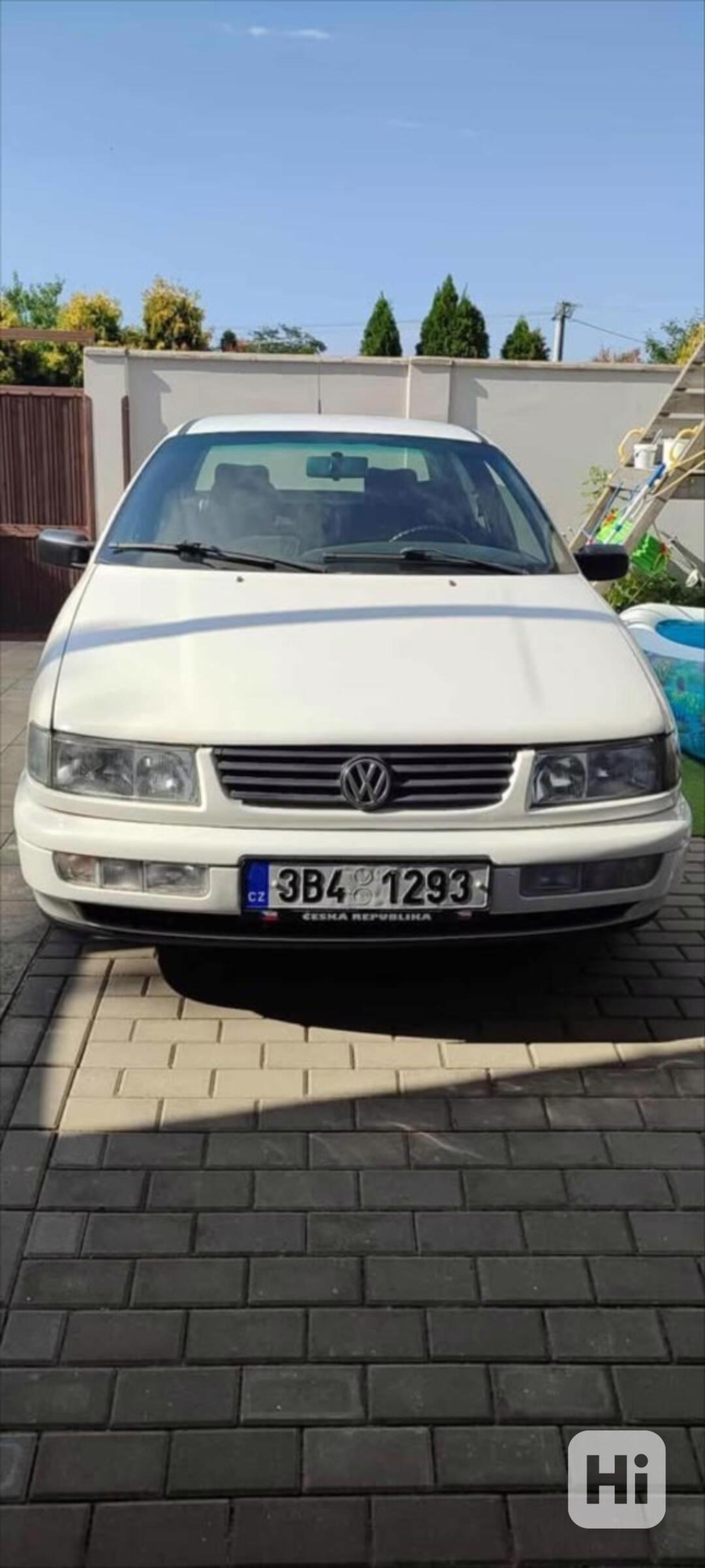 Volkswagen Passat 1,9 - foto 1