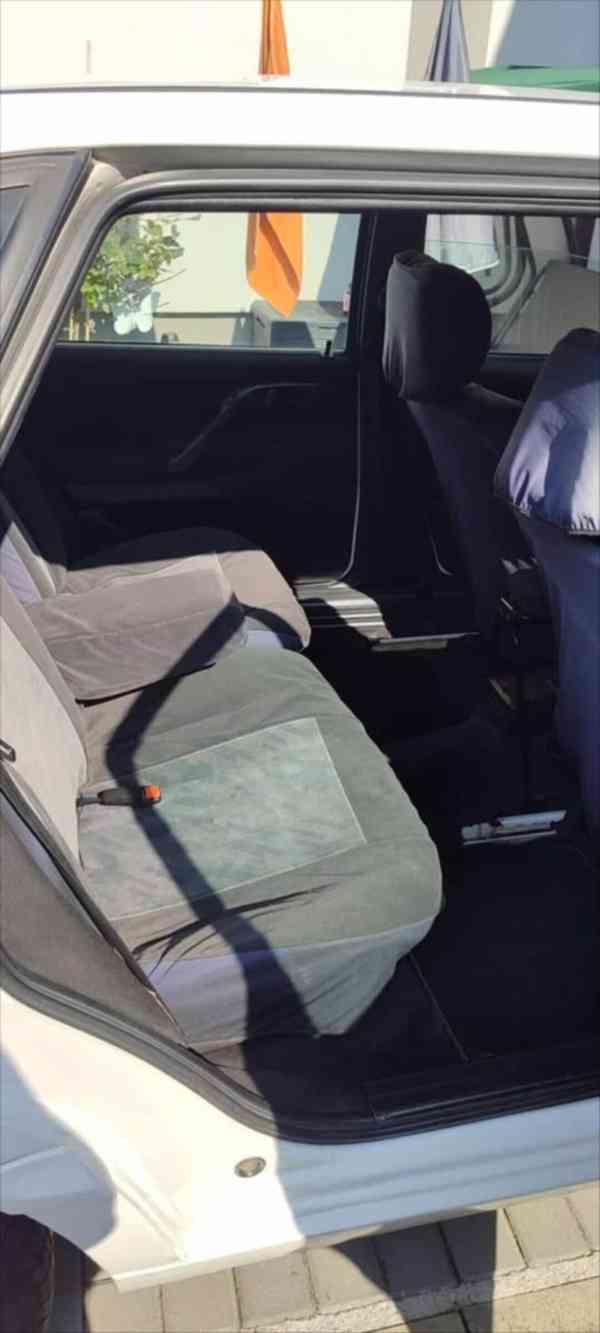 Volkswagen Passat 1,9 - foto 5