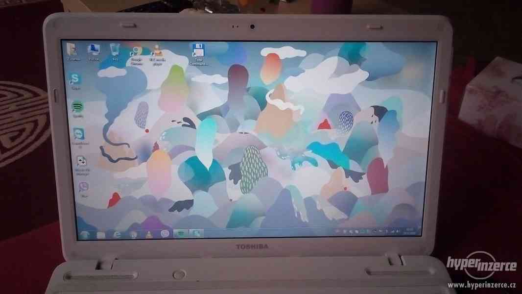 15,6" Toshiba bílý notebook 640GB HDD 6GB RAM 2.2 GHz - foto 6