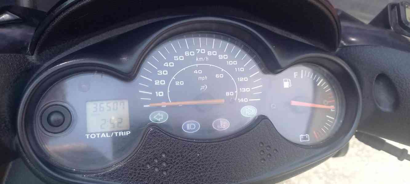 Yamaha Majesty 125 - foto 10