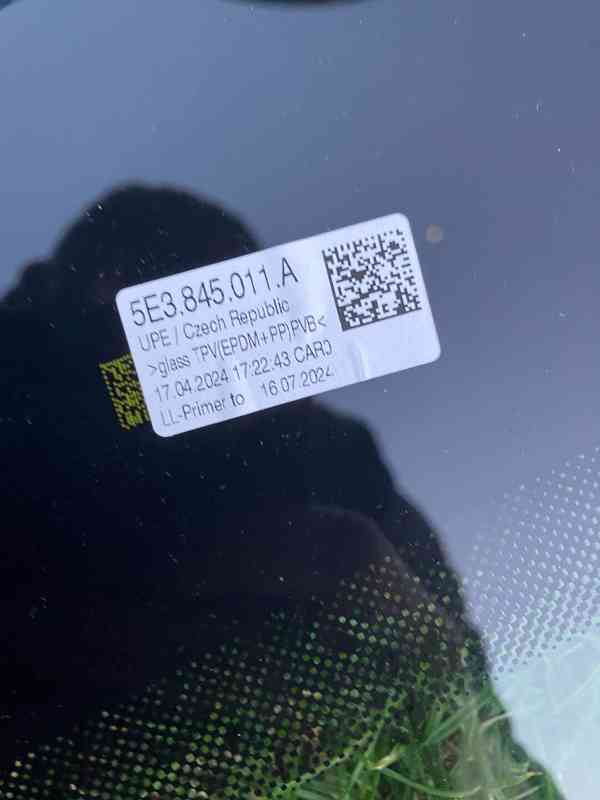 predni celni sklo skoda octavia IV 5E3845011A - foto 2