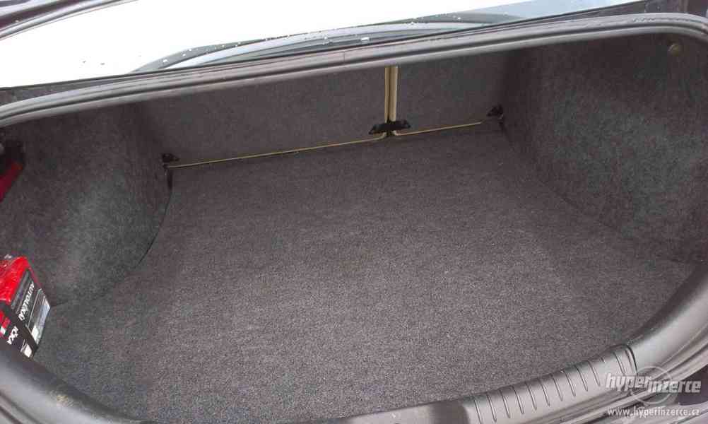 Ford Mondeo 2.0 Ghia - foto 6
