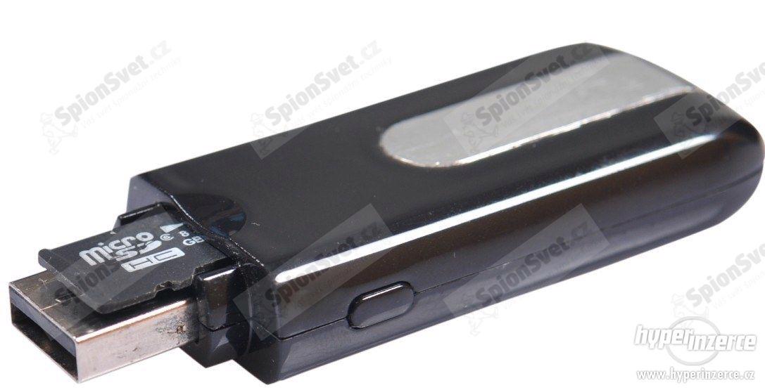 Špionážní kamera ukrytá v USB klíči - foto 1
