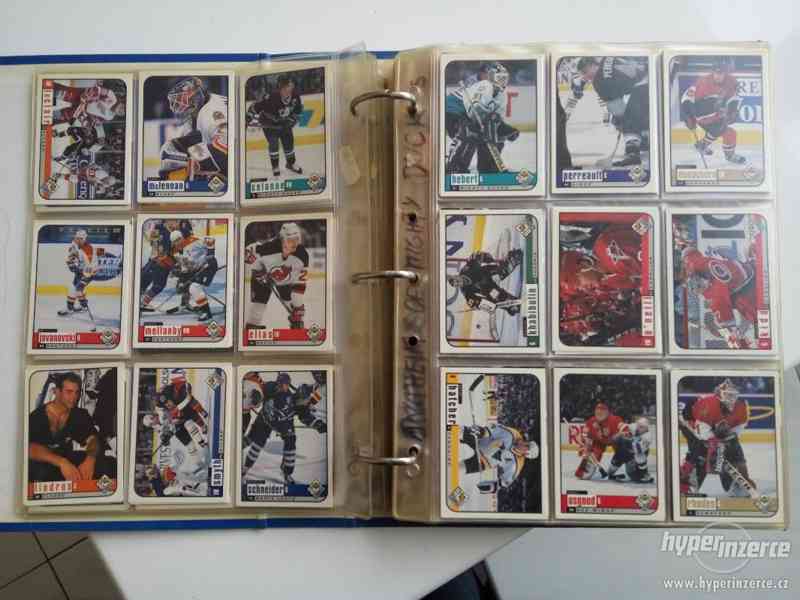 Cca 600 karet hráčů NHL - foto 4