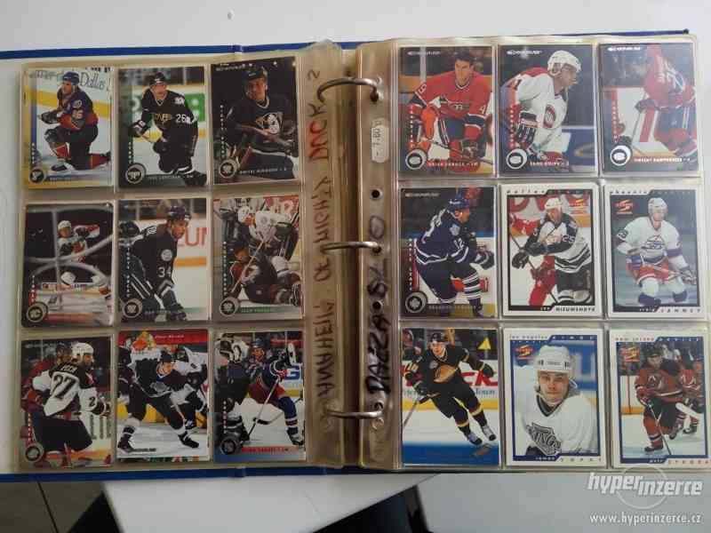 Cca 600 karet hráčů NHL - foto 6