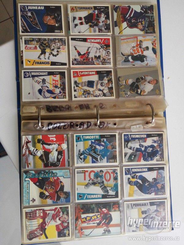 Cca 600 karet hráčů NHL - foto 10