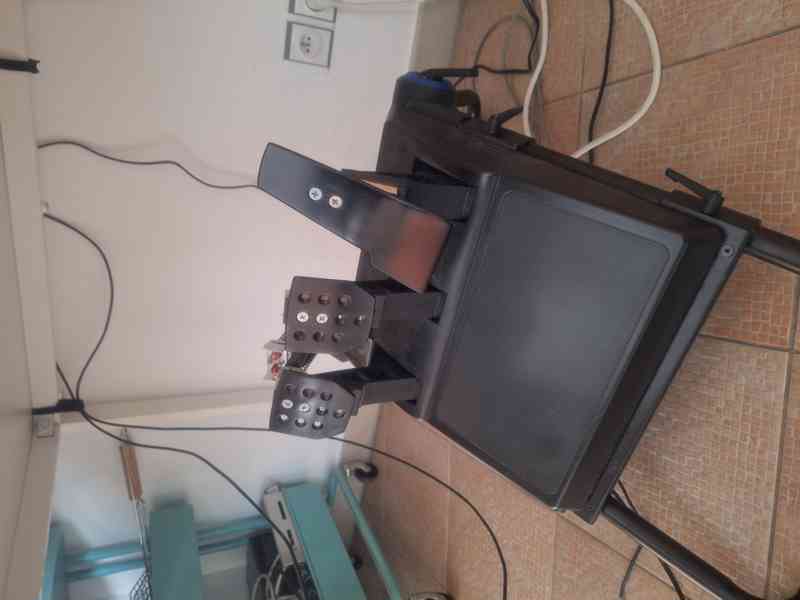 PlayStation 5 disk+1TB SSD a volant T300 Ferrari 599xx EVO - foto 4