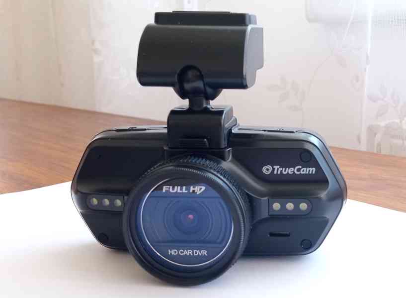 Kamera do auta TrueCam A7s + GPS s detekcí rychl. radarů