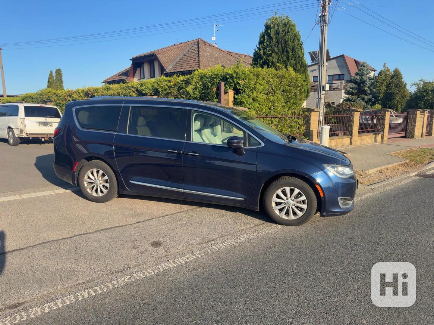  Chrysler Pacifica 3,6 Limited LPG Radar 360 2018 - foto 1