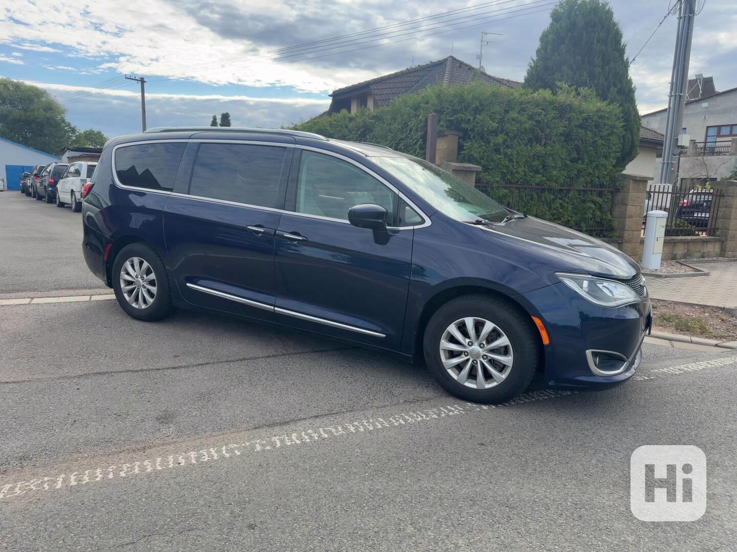  Chrysler Pacifica 3,6 Limited LPG Radar 360 2018 - foto 1