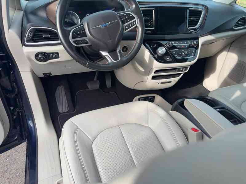  Chrysler Pacifica 3,6 Limited LPG Radar 360 2018 - foto 14