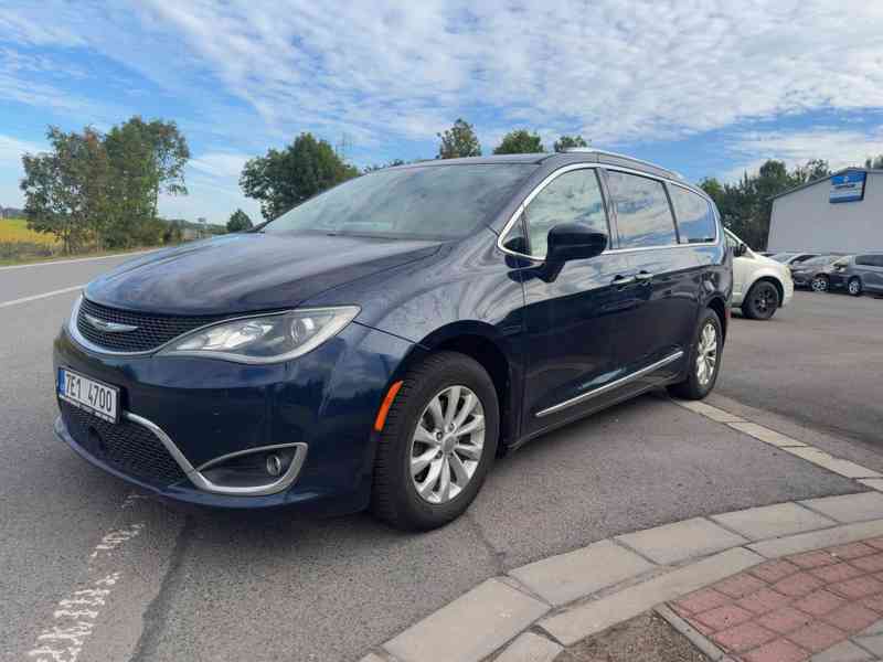  Chrysler Pacifica 3,6 Limited LPG Radar 360 2018 - foto 2