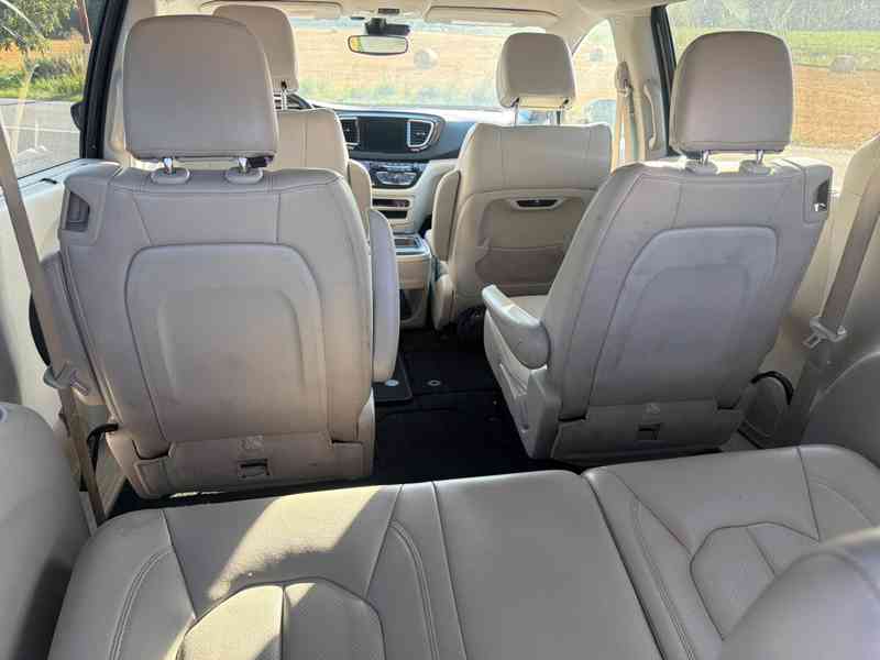  Chrysler Pacifica 3,6 Limited LPG Radar 360 2018 - foto 8