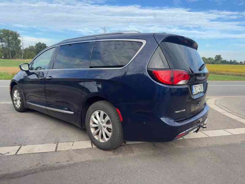  Chrysler Pacifica 3,6 Limited LPG Radar 360 2018 - foto 3