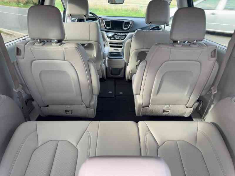  Chrysler Pacifica 3,6 Limited LPG Radar 360 2018 - foto 8