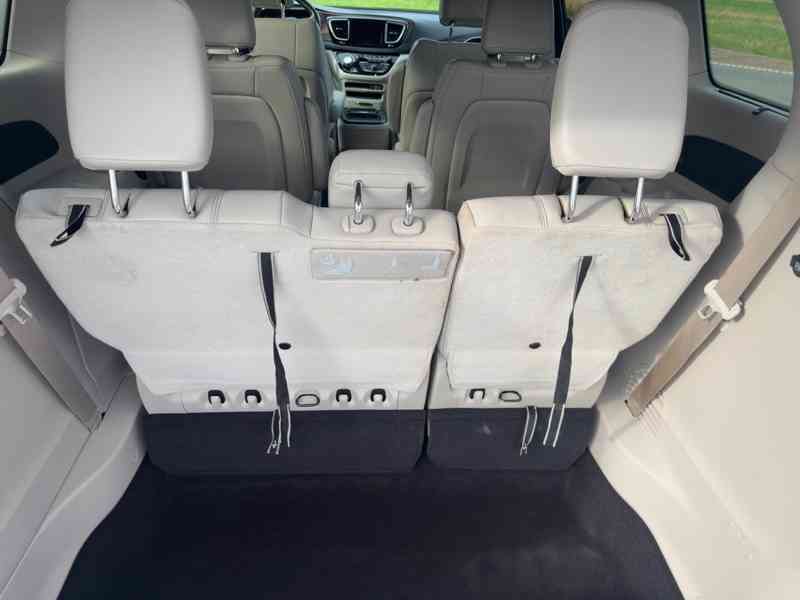  Chrysler Pacifica 3,6 Limited LPG Radar 360 2018 - foto 7
