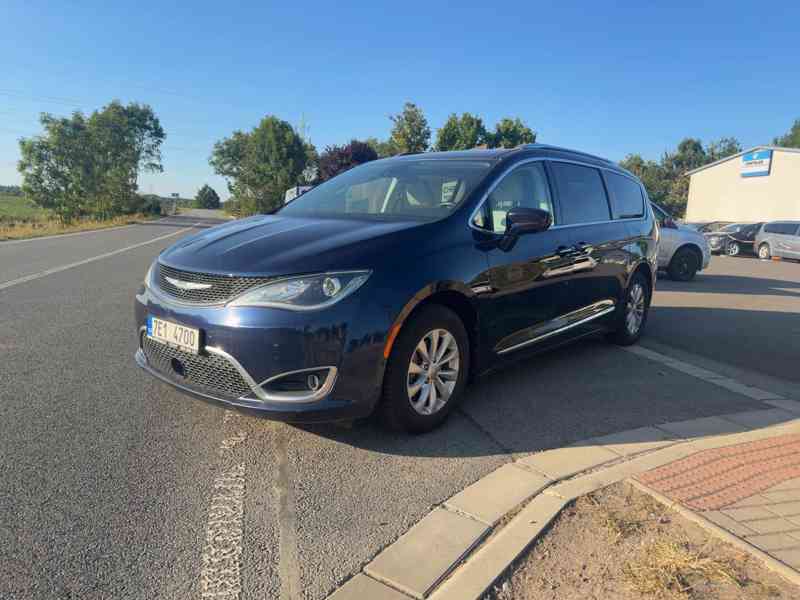  Chrysler Pacifica 3,6 Limited LPG Radar 360 2018 - foto 2