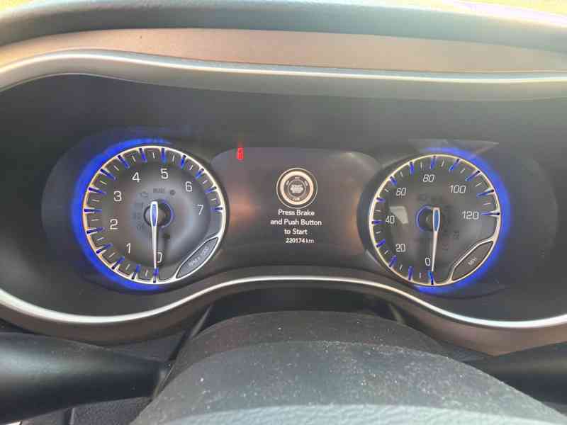  Chrysler Pacifica 3,6 Limited LPG Radar 360 2018 - foto 16