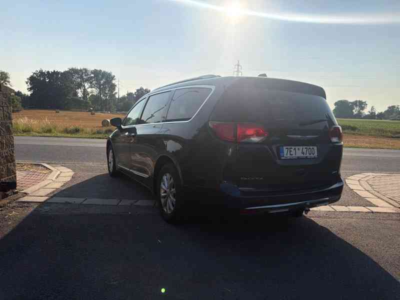  Chrysler Pacifica 3,6 Limited LPG Radar 360 2018 - foto 3