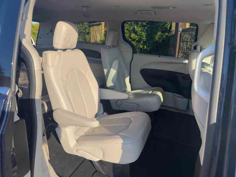  Chrysler Pacifica 3,6 Limited LPG Radar 360 2018 - foto 9