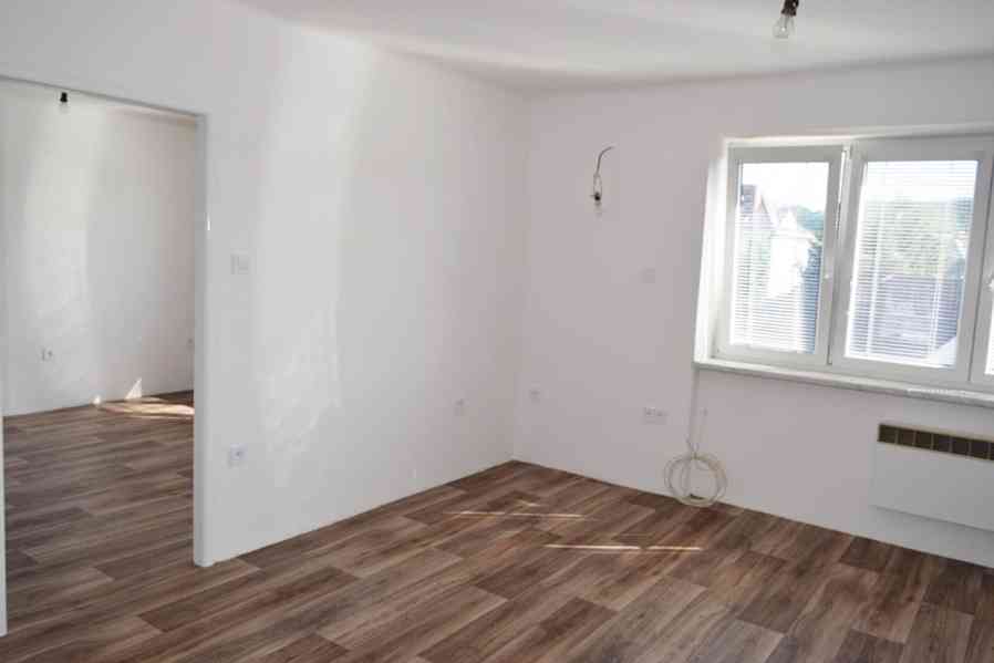 Prodej pěkného bytu 3+kk ve Rtyni v Podkrkonoší - foto 3