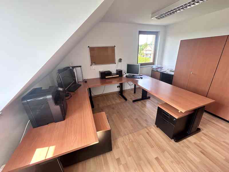 Kancelářský nábytek - foto 2