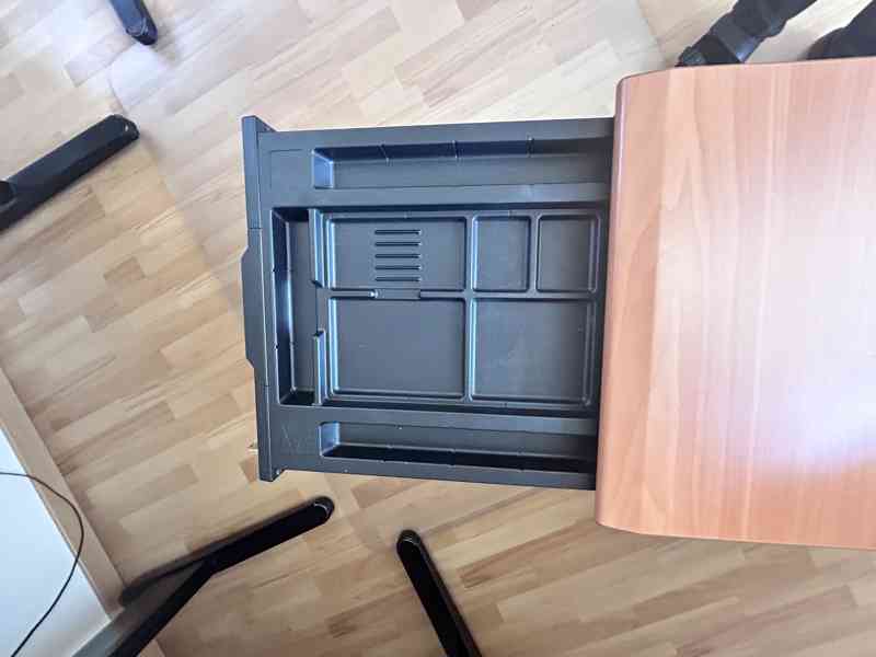 Kancelářský nábytek - foto 6