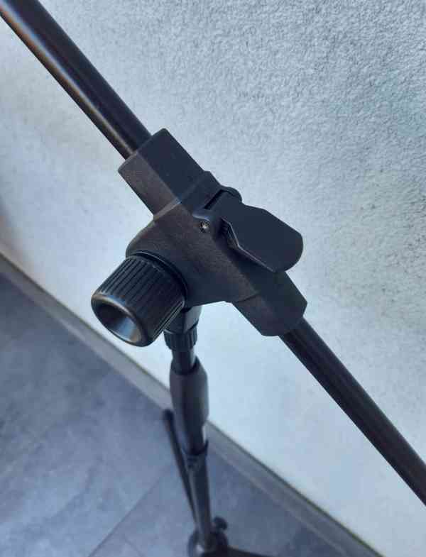 Kvalitní mikrofonní stojany s teleskopickým ramenem 2 ks. - foto 2