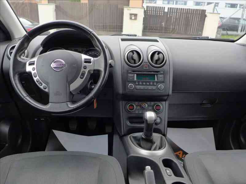 Nissan Qashqai 1,6 i DIGI AC, SERVIS, 1.MAJ - foto 7
