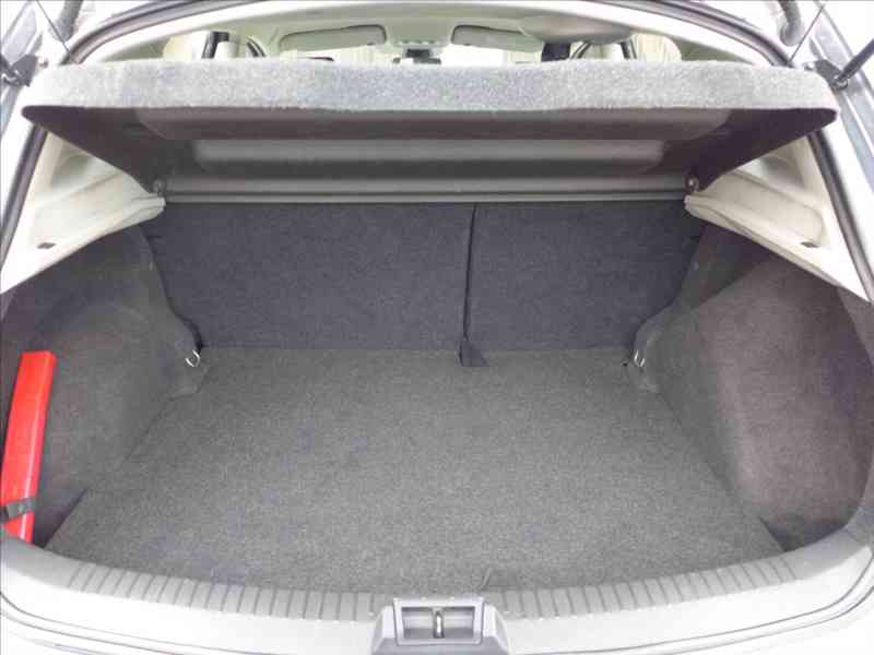 Nissan Qashqai 1,6 i DIGI AC, SERVIS, 1.MAJ - foto 8