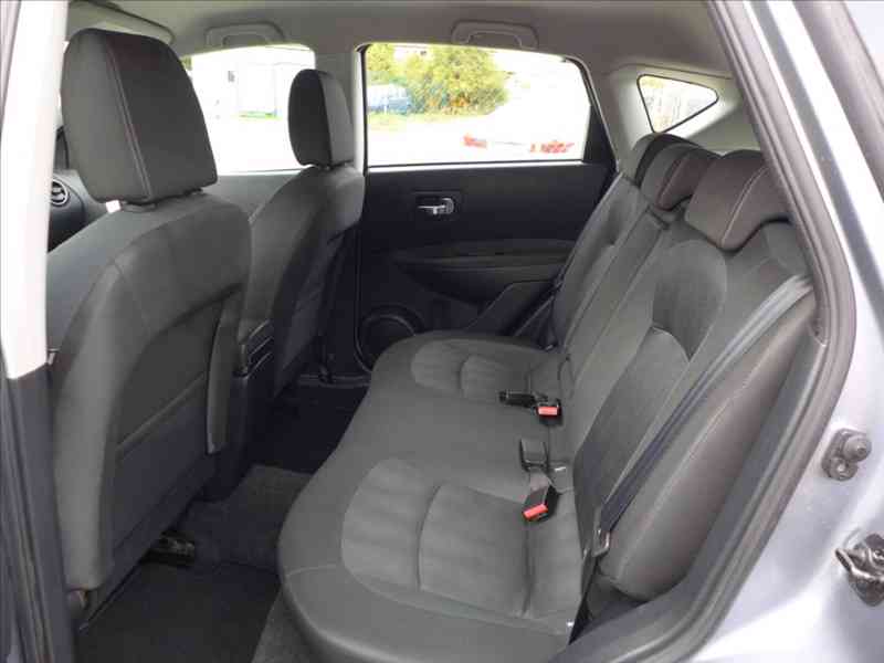 Nissan Qashqai 1,6 i DIGI AC, SERVIS, 1.MAJ - foto 6