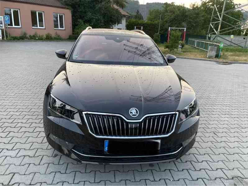 Škoda Superb 2,0   III - foto 17