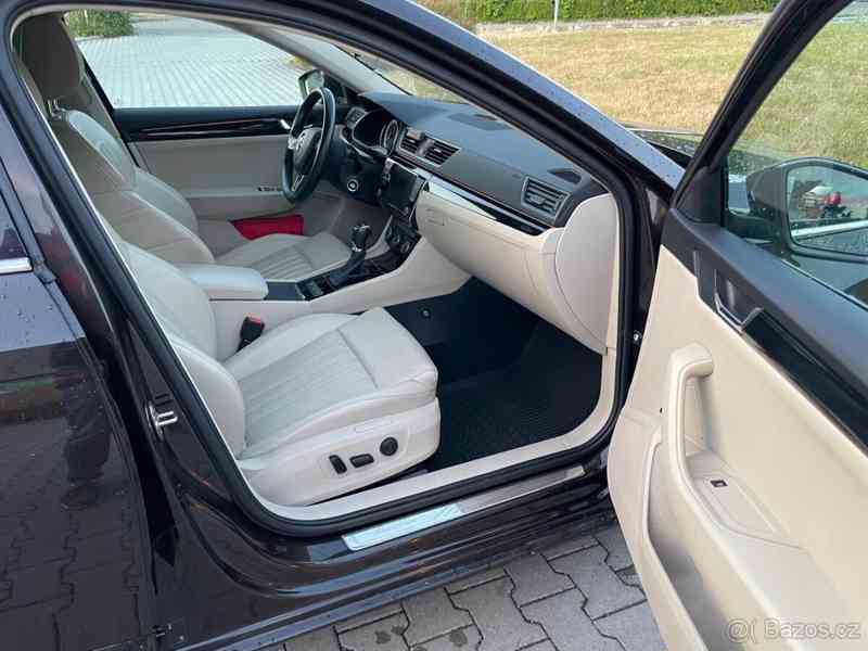 Škoda Superb 2,0   III - foto 8