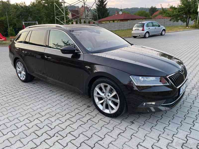 Škoda Superb 2,0   III - foto 4