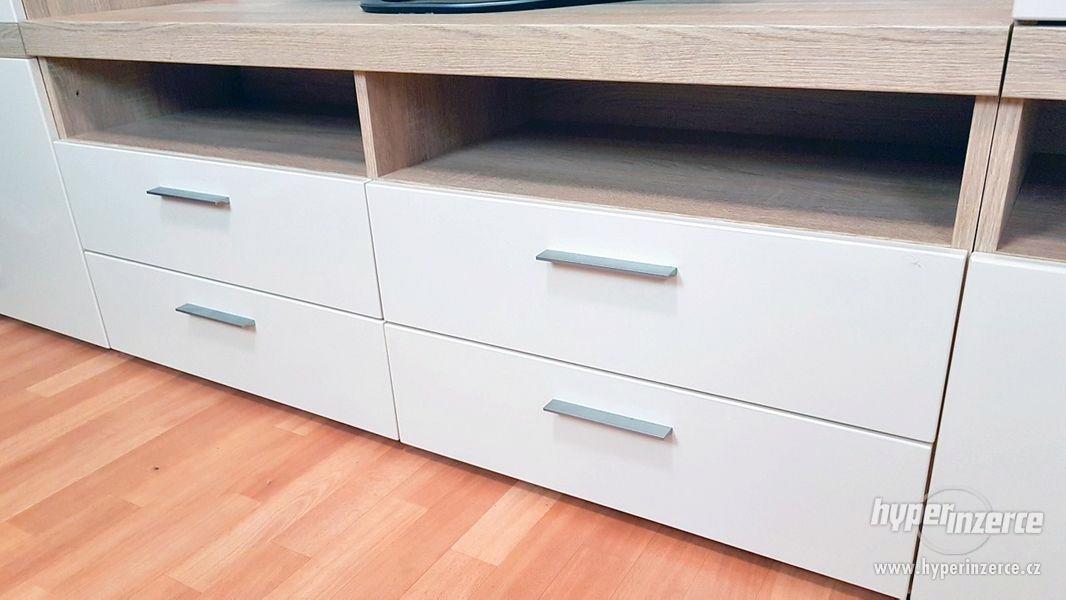 Obývací stěna - luxusní velmi levně - foto 3