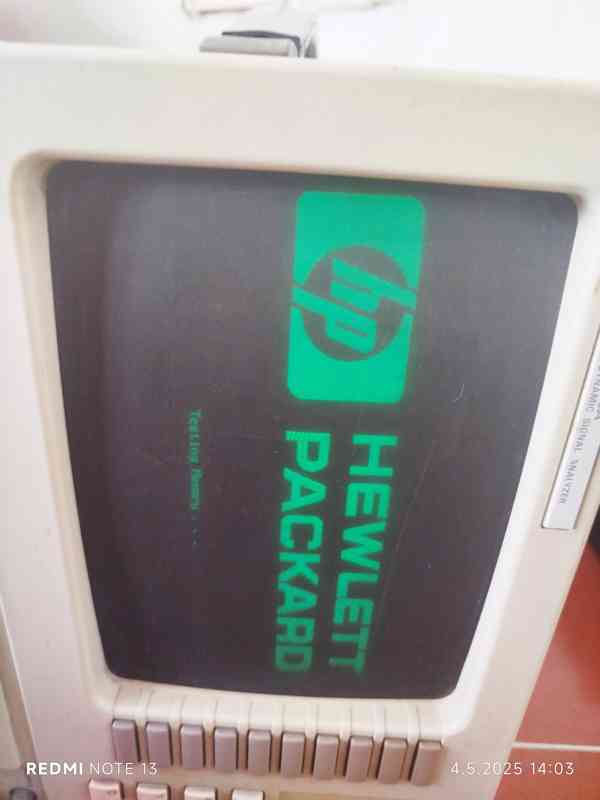 HP 35660A - fyzikální měřicí přístroj - foto 15