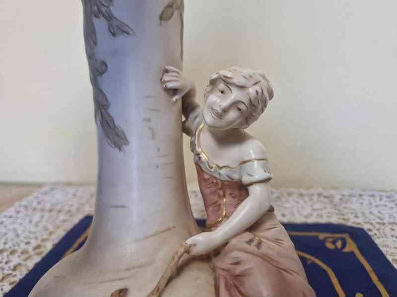 Krásná secesní porcelánová plastika Dívka Akt Royal Dux - foto 7
