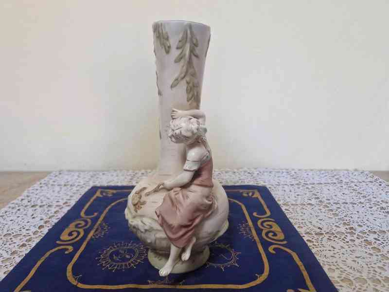Krásná secesní porcelánová plastika Dívka Akt Royal Dux - foto 4